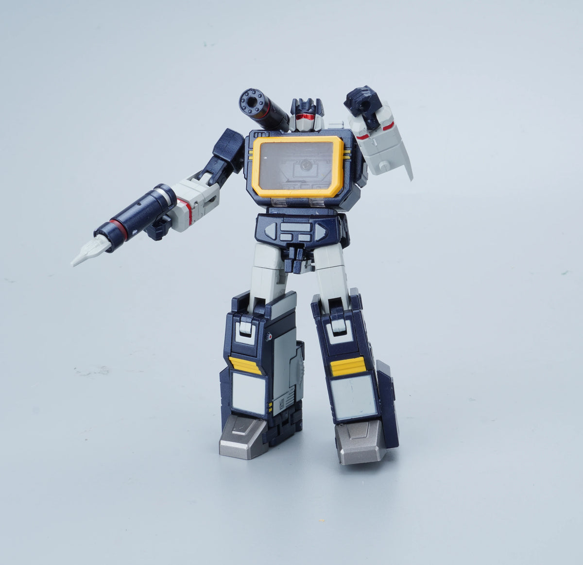 Transformers Soundwave Newage H21-figuur — kleine G1-KO met geïntegreerde cassette