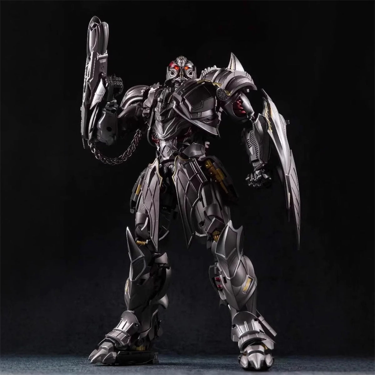 Transformers Galvatron BS02-figuur — Gevleugelde chromen draak in Beast-uitvoering