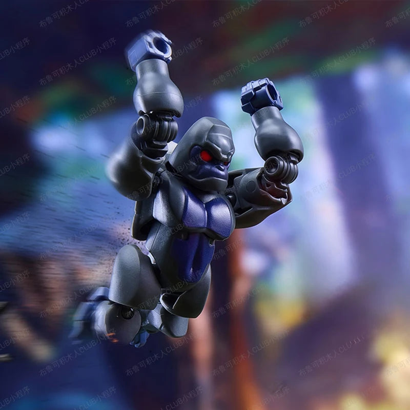 Transformers-figuur Optimus Primal Gevechtssilhouet — Bosfoto met Geheven Vuisten