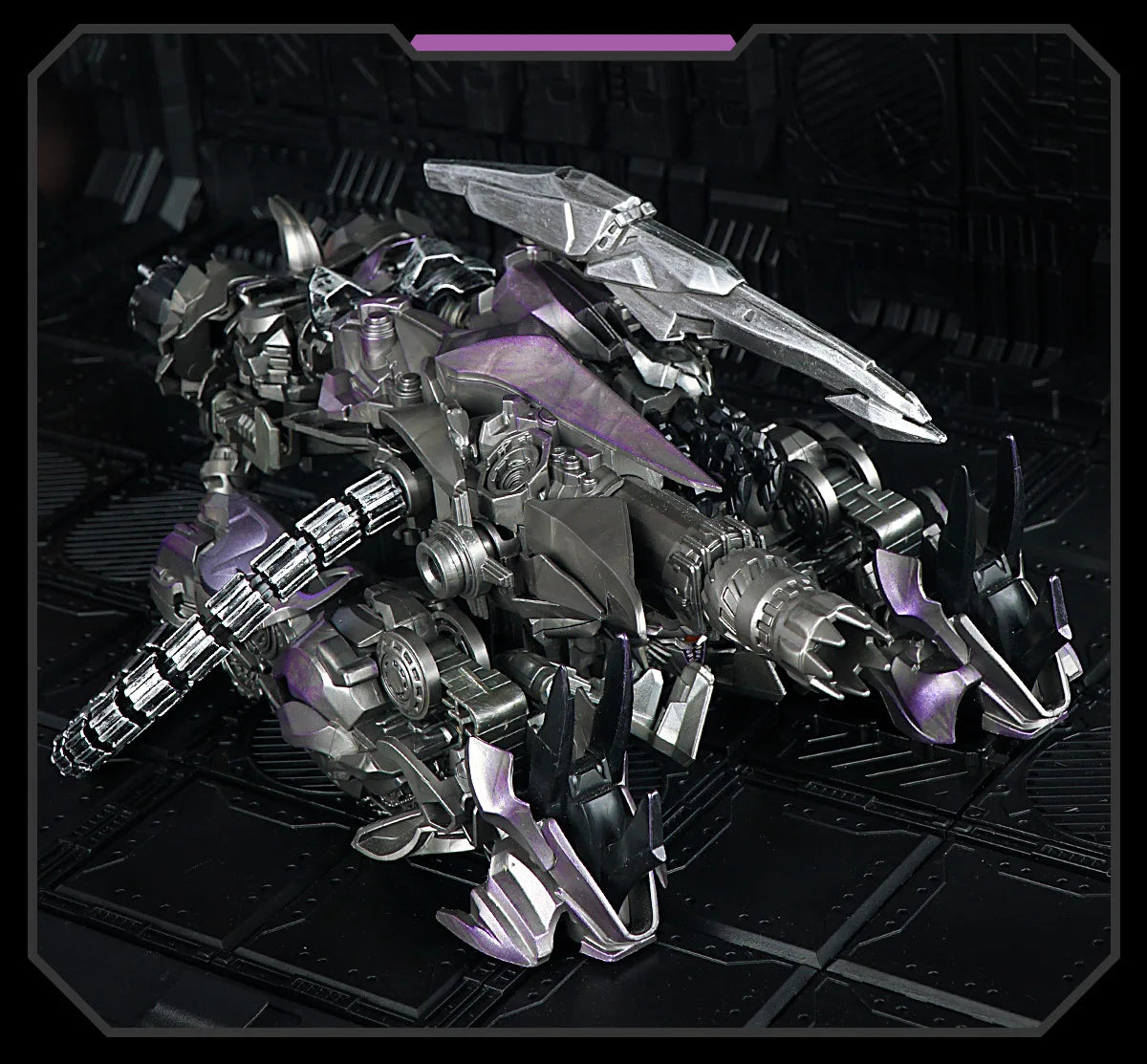 Transformers Shockwave Shockblast-figuur — Robot in filmstijl met rood led-oog