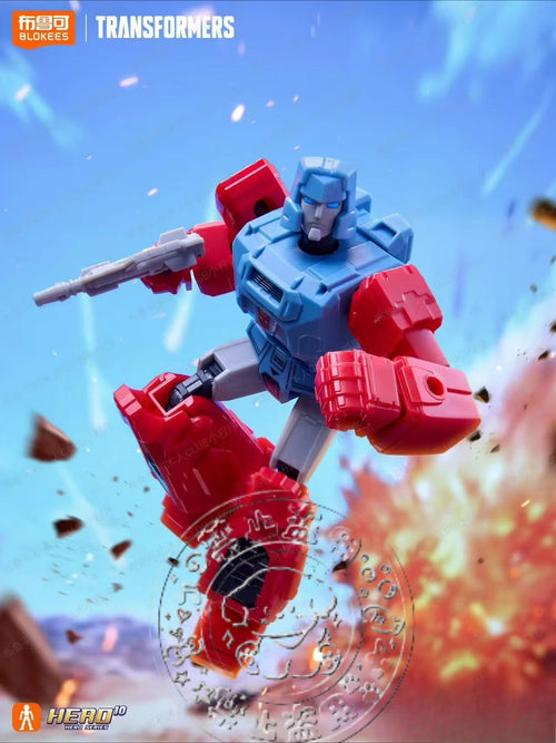Transformers-figuur van blauwe en rode robot in gevechtshouding — Modulaire assemblage van Blokees